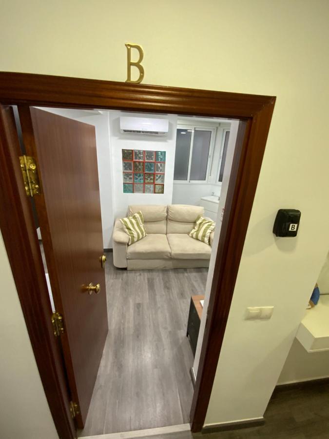 Mendoza Apartamentos Malaga Zewnętrze zdjęcie